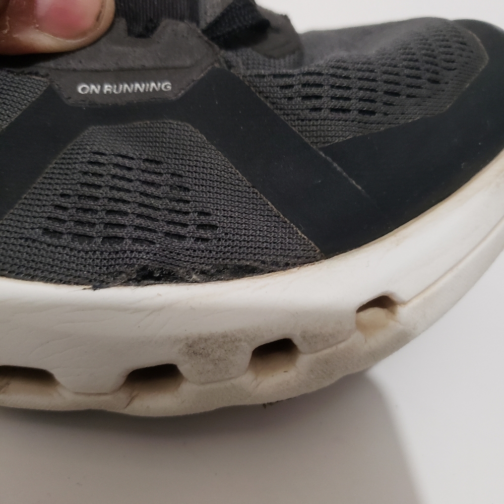 On Running Cloudrunner 2 Black/Eclipse Running Sh… - image 7